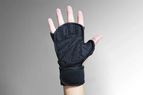 Black Color Open Handed Gym Gloves With Big Silicon Palm For Weighlifting Workouts